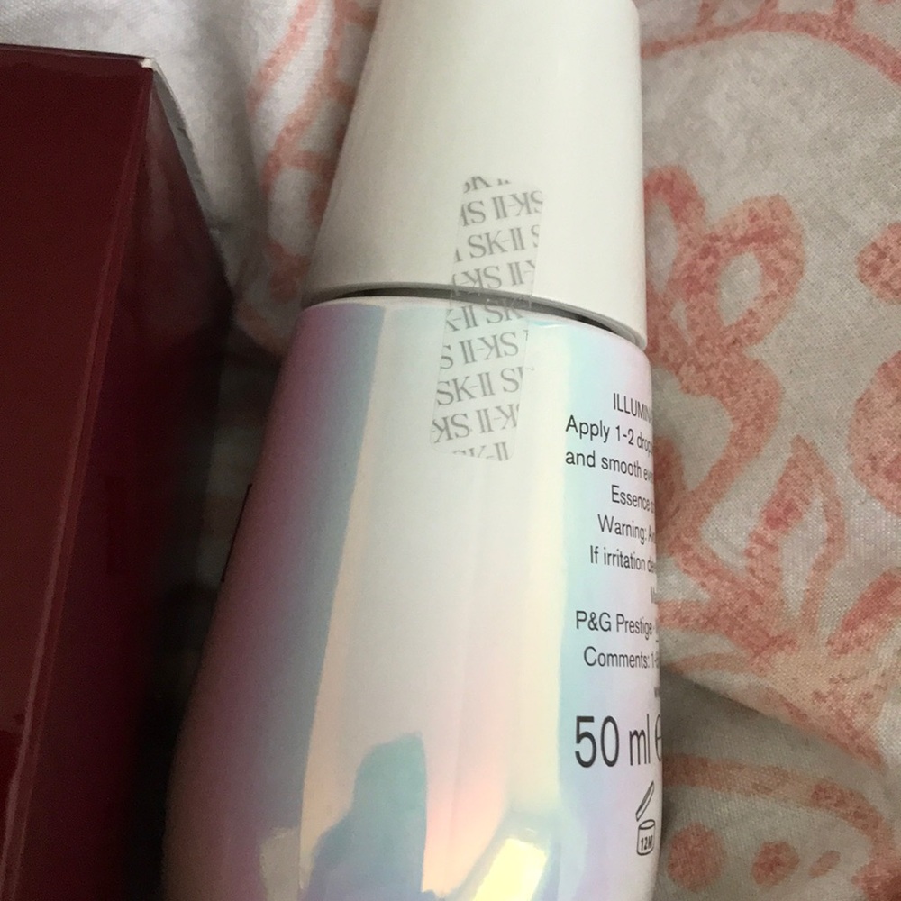 SK-II GENOPTICS Aura Essence - Picture 2 of 3